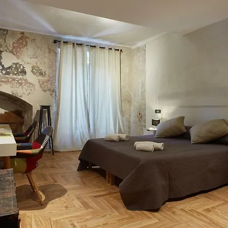 Casa Spinetta Malaspina - *