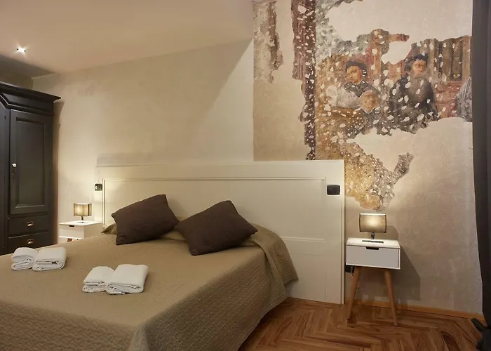 Casa Spinetta Malaspina - *